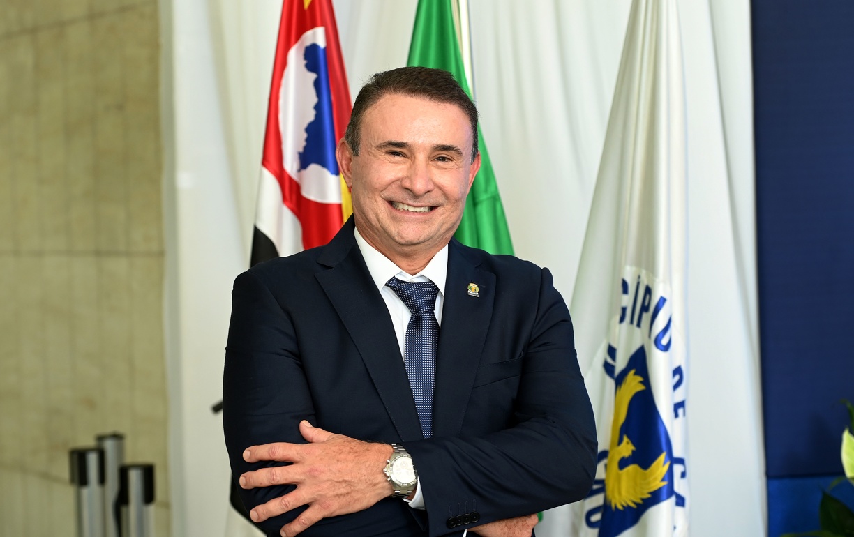 Aderval Fernandes Júnior