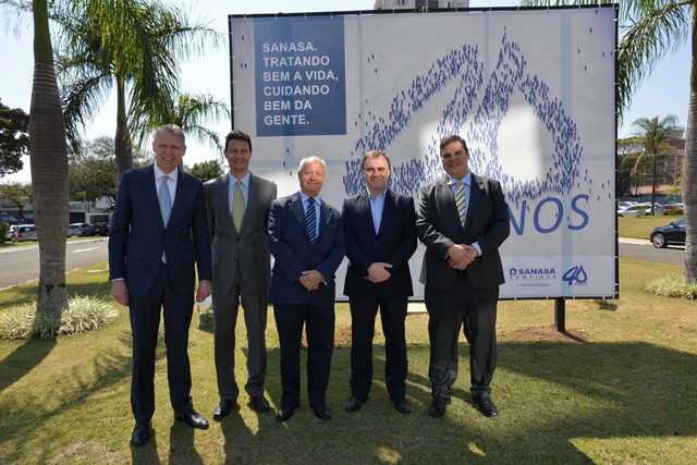 Diretores e técnicos das duas empresas