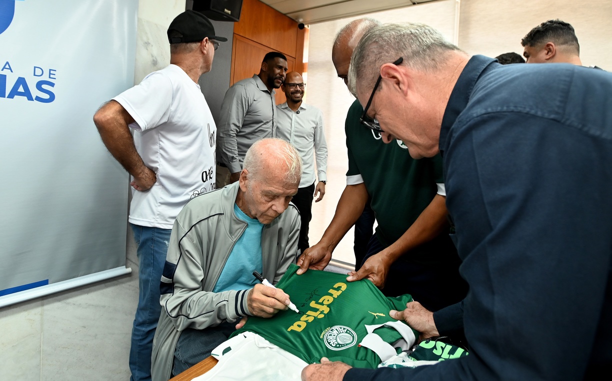 Ademir da Guia, o eterno camisa 10 do clube, está animado em participar da partida deste sábado no aniversário do Ouro Verde