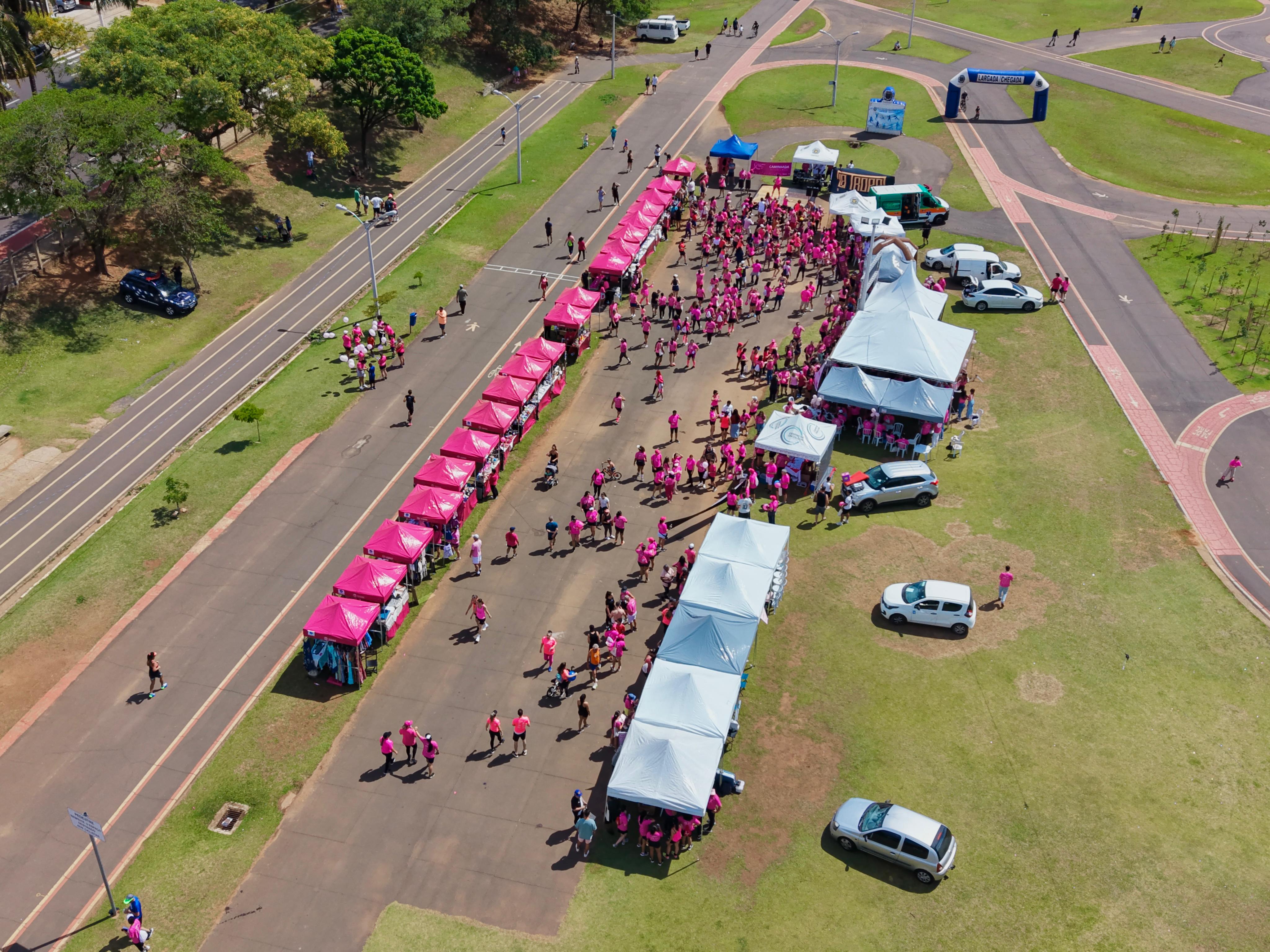 Ação no Kartódromo da Lagoa do Taquaral encerrou oficialmente a campanha do Outubro Rosa 2025 em Campinas