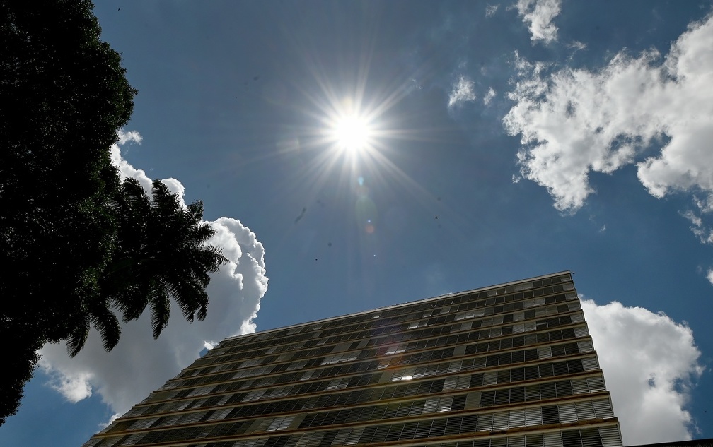 A Defesa Civil do estado emitiu um alerta severo de baixa umidade relativa do ar por meio do sistema Cell Broadcast