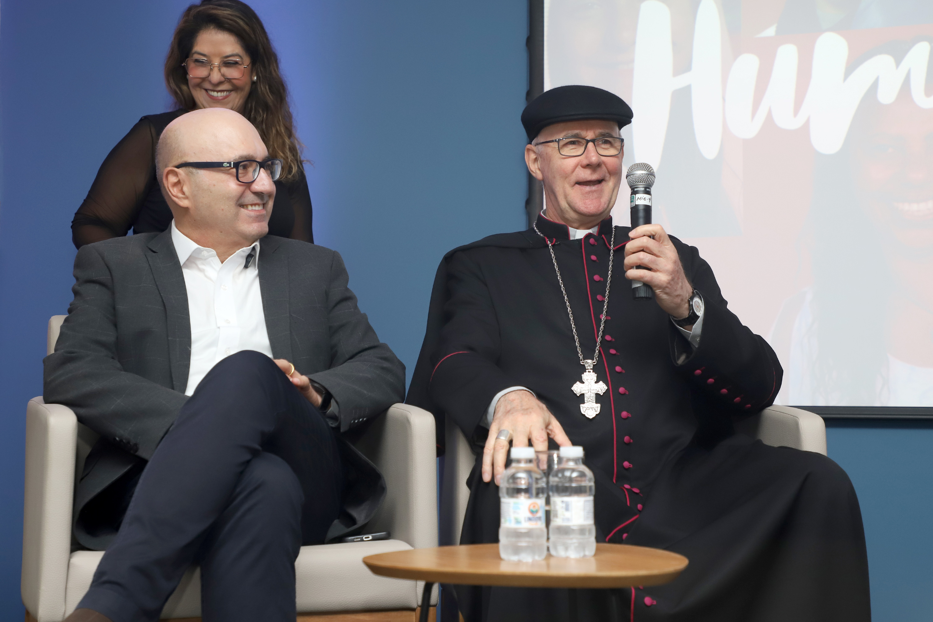 Dom João Inácio Mülle abriu a cerimônia chamando a atenção  para a importância de cuidar de quem cuida