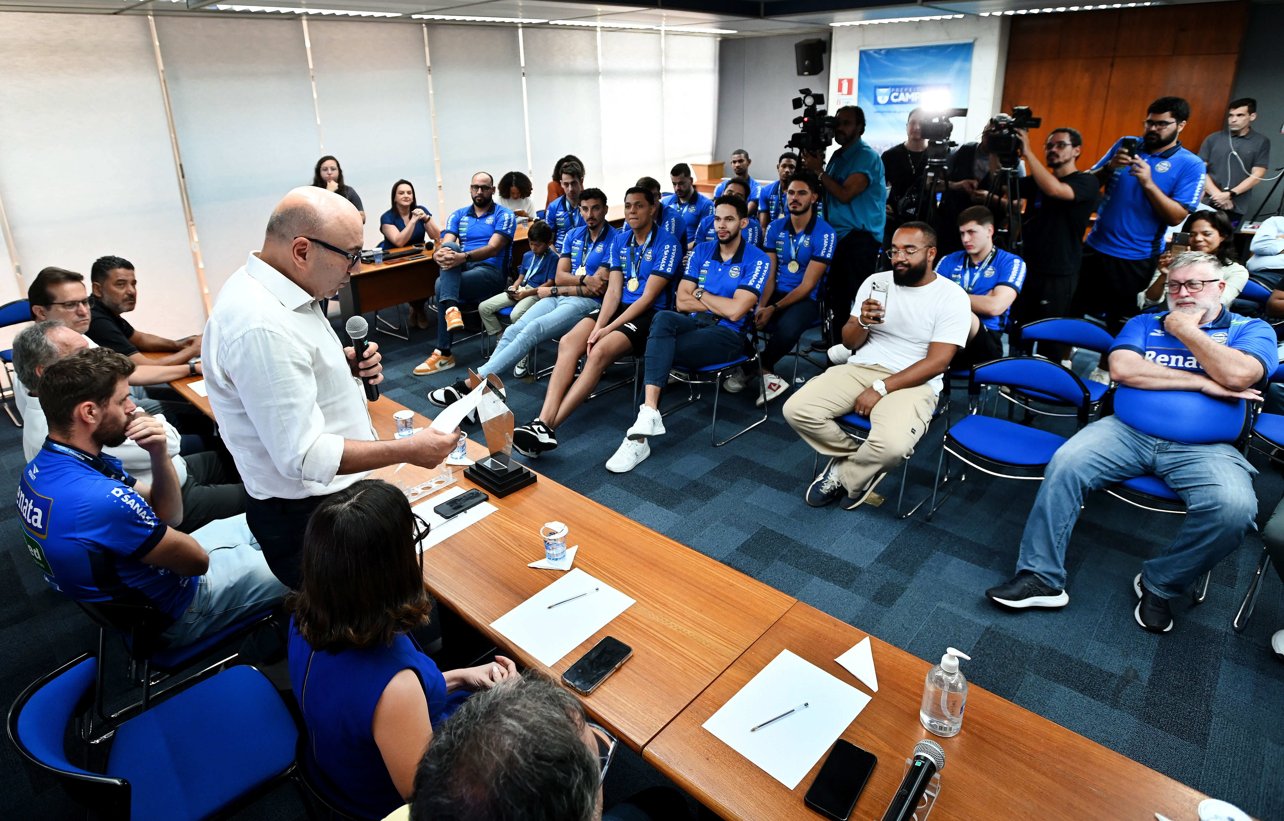 Prefeito Dário Saadi destacou que time é um orgulho para a cidade 
