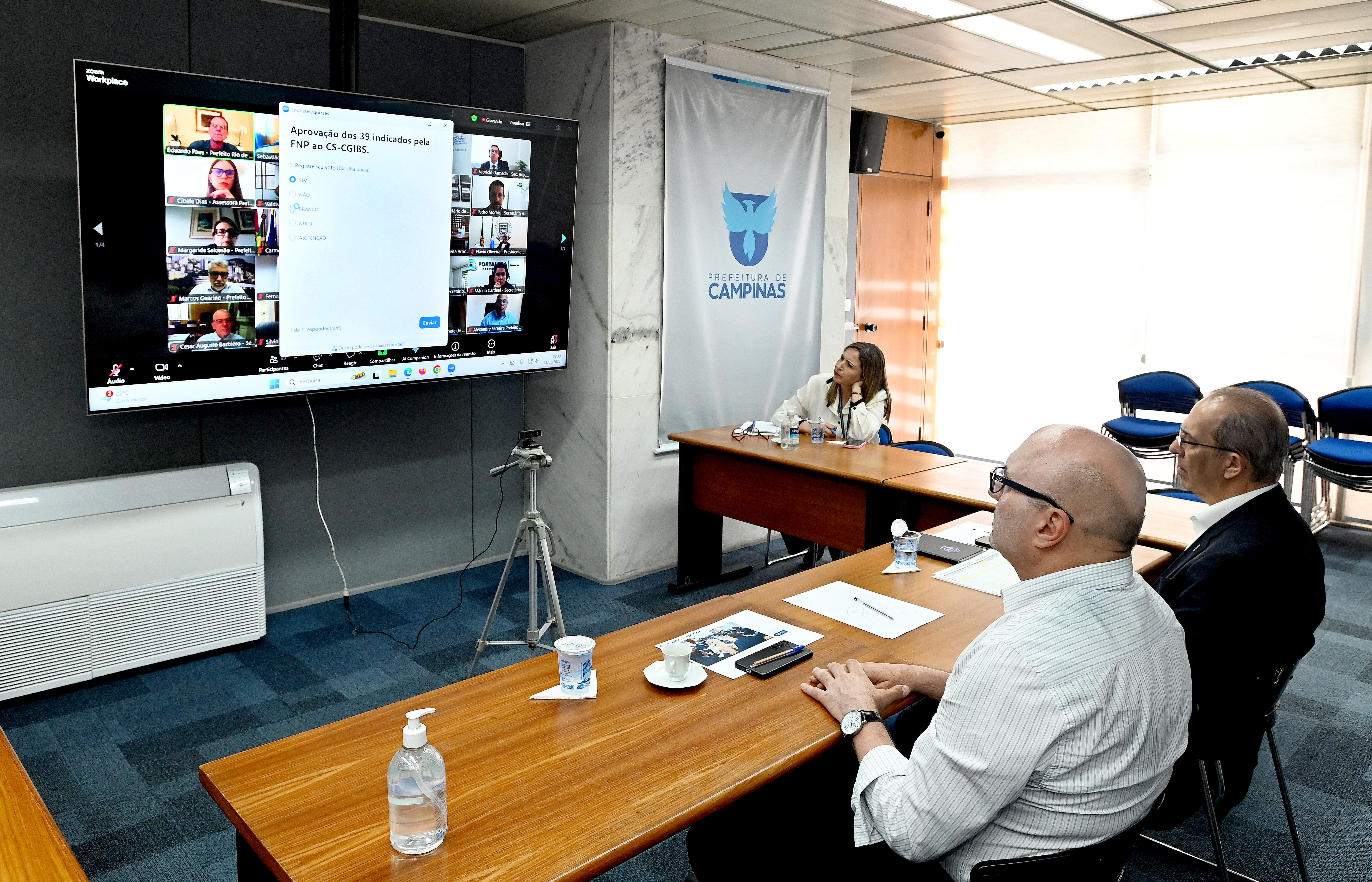 Decisão foi tomada durante assembleia extraordinária da Frente Nacional 