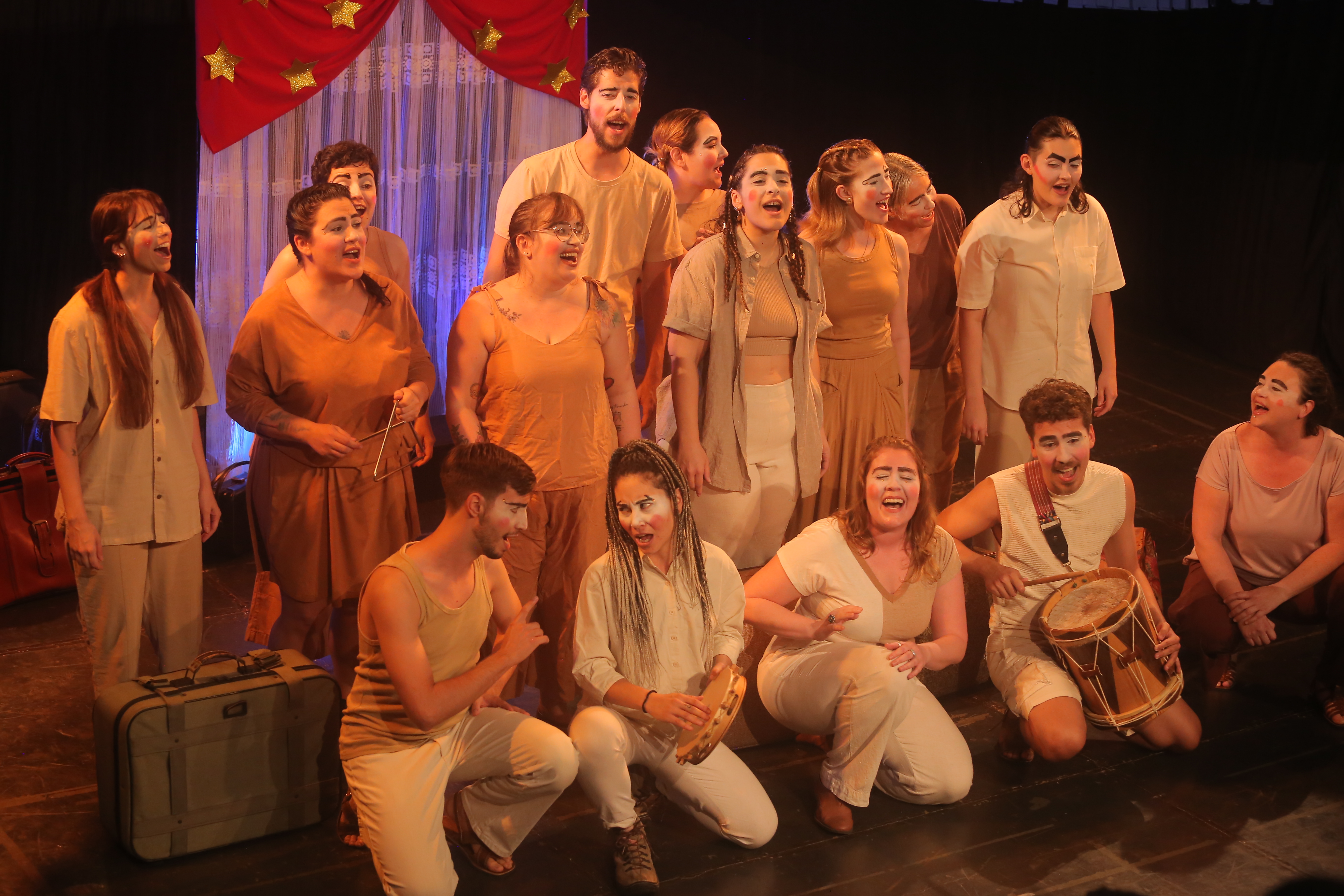 Trilha sonora reúne canções populares que dialogam com o público 