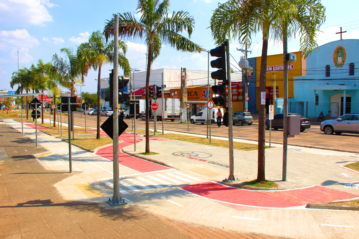 Na Praça da Concórdia, Minicidade está em espaço aberto, com acesso gratuito