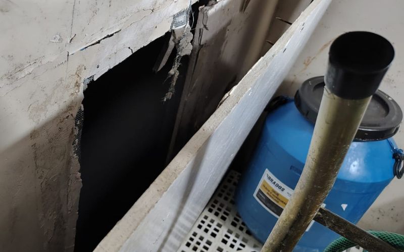 Local tinha más condições para trabalhadores e oferecia risco aos clientes