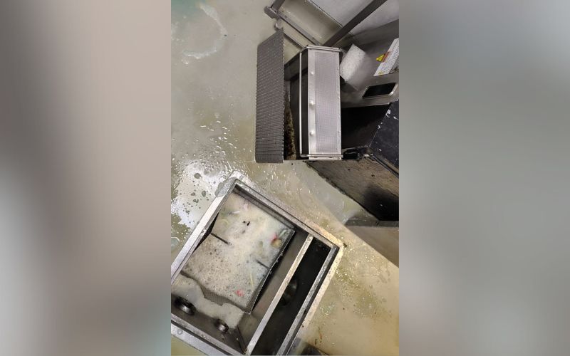 Equipe de fiscalização encontrou condições precárias de limpeza no estabelecimento