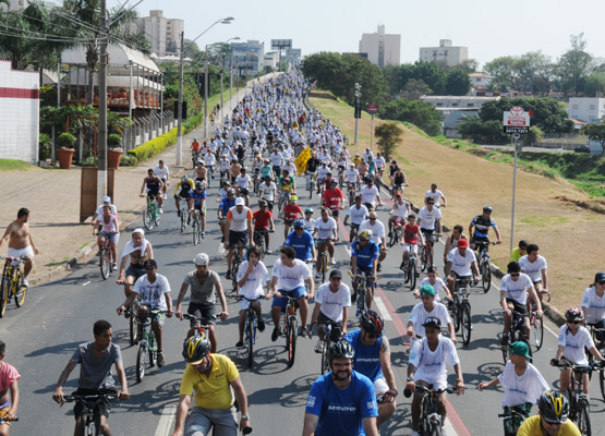 Caminhada e passeio ciclístico abriram Semana Municipal do Trânsito 2017