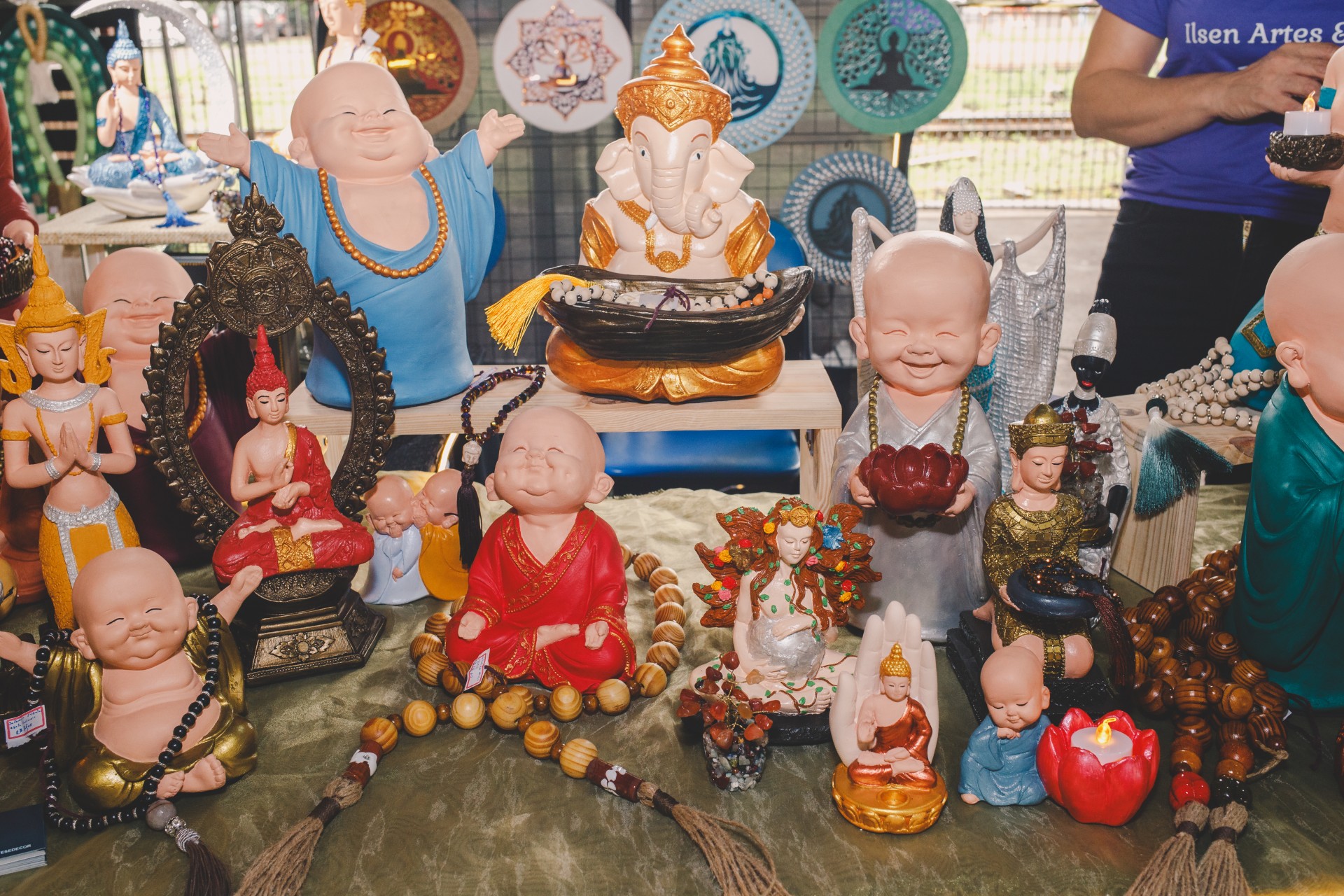 Mercado Místico contará com diversas opções de produtos esotéricos 