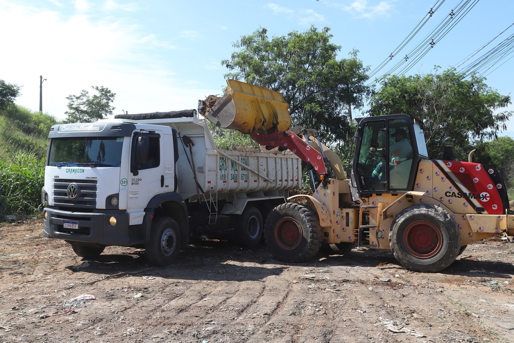 População tem à disposição formas corretas de descarte de lixo como a operação cata-treco e os ecopontos