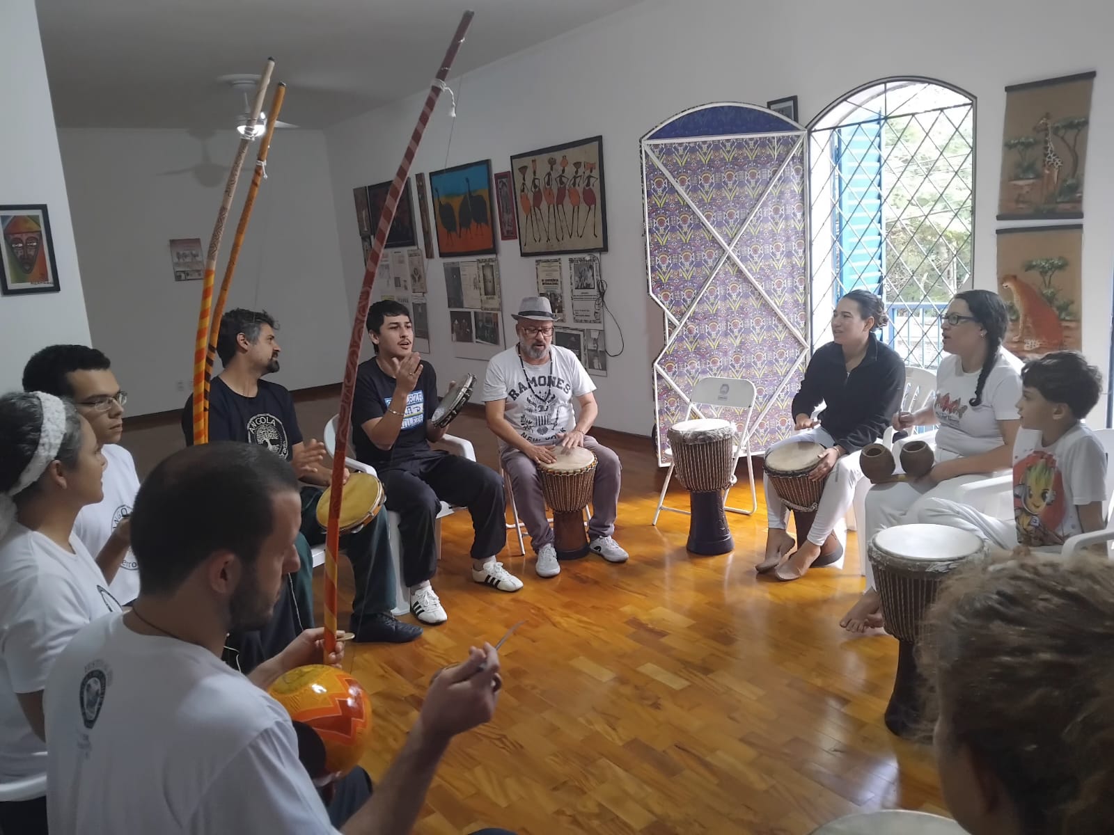 O evento tem a participação do Grupo de Capoeira Arte Africana