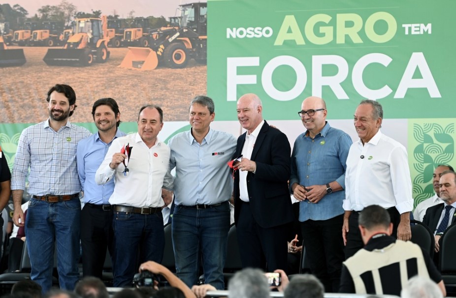 Governador Tarcísio de Freitas veio a Campinas para o evento de entrega dos equipamentos