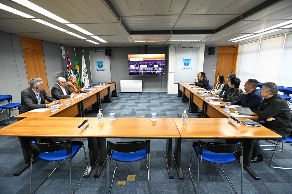 Delegação chinesa apresentou avanços tecnológicos de Qingpu e discutiu parcerias em inovação com a Prefeitura de Campinas