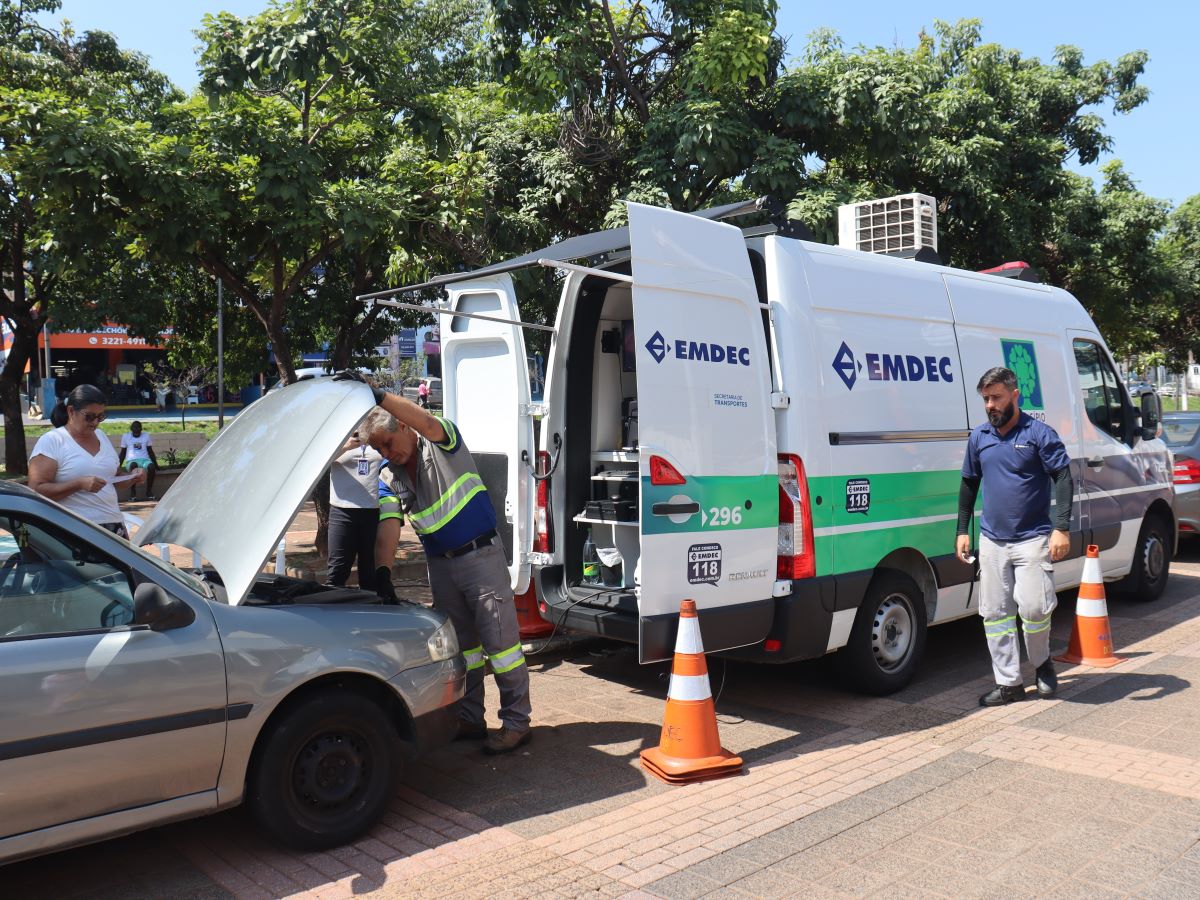 Vistoria dirá se os veículos estão de acordo com a lei de emissão de gases poluentes