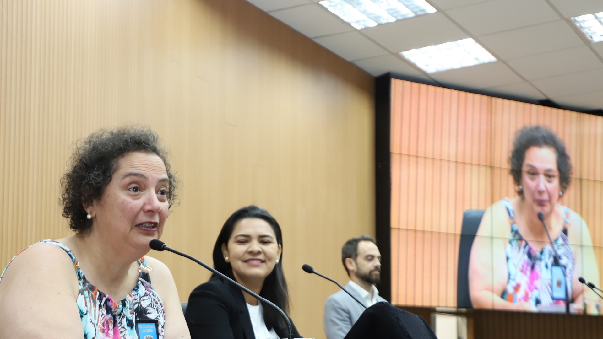 Andrea Santos Souza, promotora da Infância e da Juventude de Campinas, diz que "o padrinho participa em momentos combinados e acompanha etapas importantes" da vida do apadrinhado