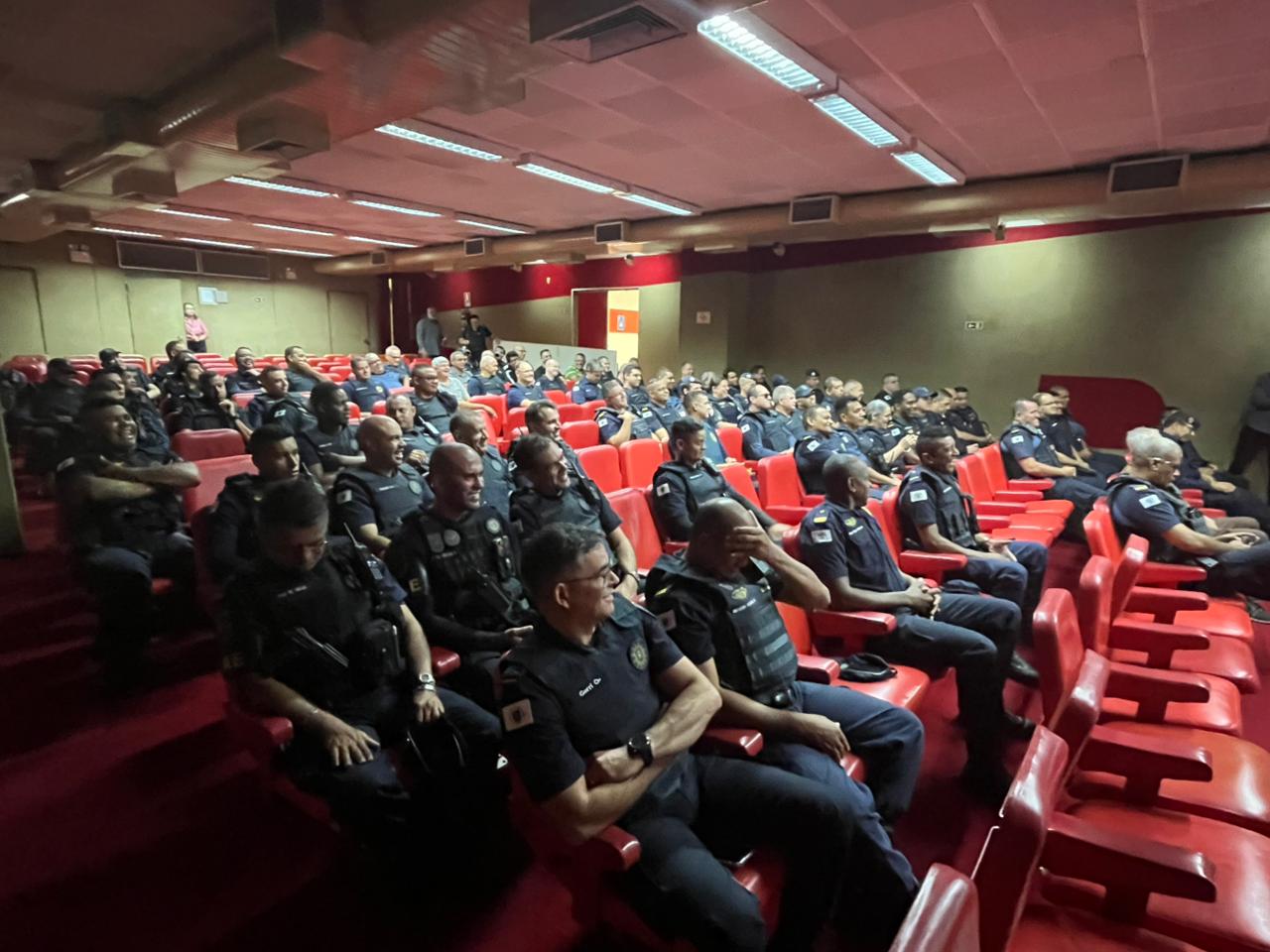 O encontro foi realizado na manhã desta terça-feira, no Salão Vermelho da Prefeitura de Campinas.