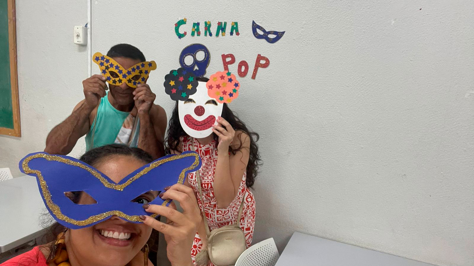 A idealização do CarnaPop foi coletiva, reunindo usuários e trabalhadores, com caráter socioeducativo