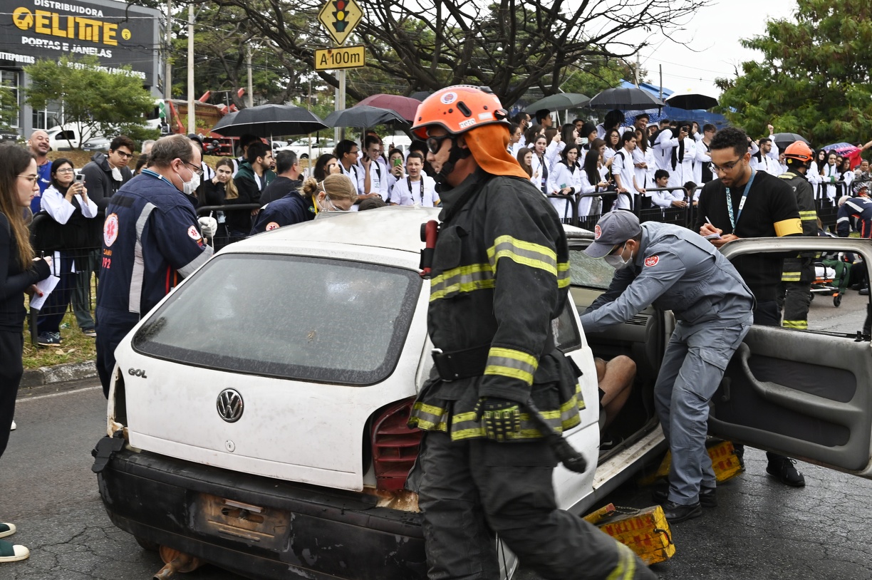 Simulado de trânsito da Emdec: conduzir veículo sob os efeitos do álcool eleva os riscos de sinistros com morte e lesões graves