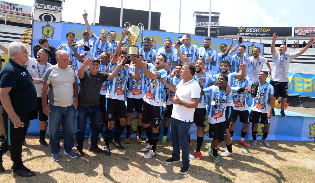 DIC City festejou o título após a final disputada no estádio Moisés Lucarelli
