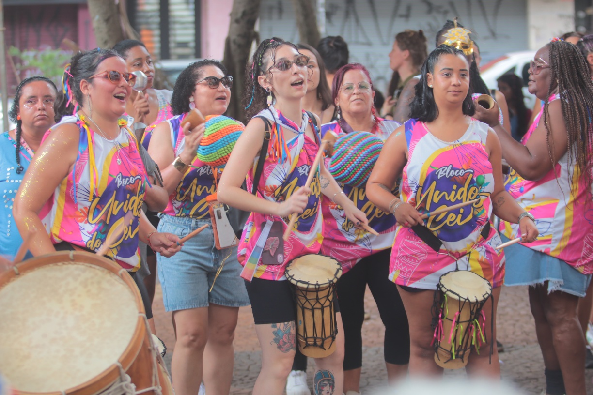 A proibição de portar objetos de vidro tem o objetivo de dar segurança aos participantes do Carnaval