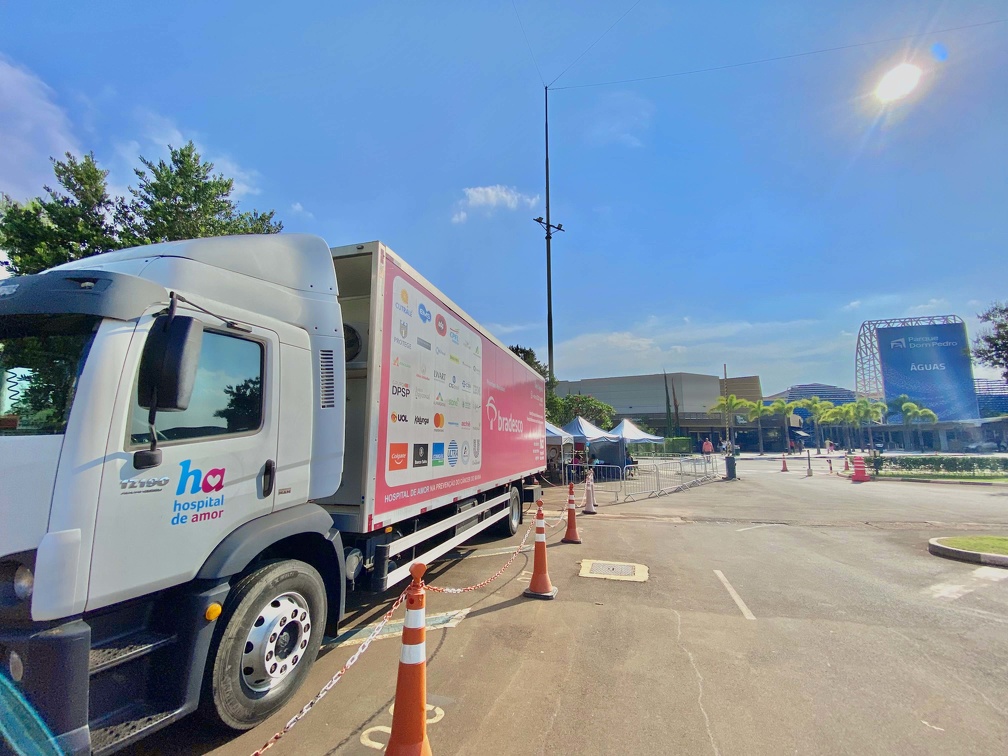 Carreta do Hospital do Amor começa as mamografias na próxima terça-feira, dia 7, no Shopping das Bandeiras