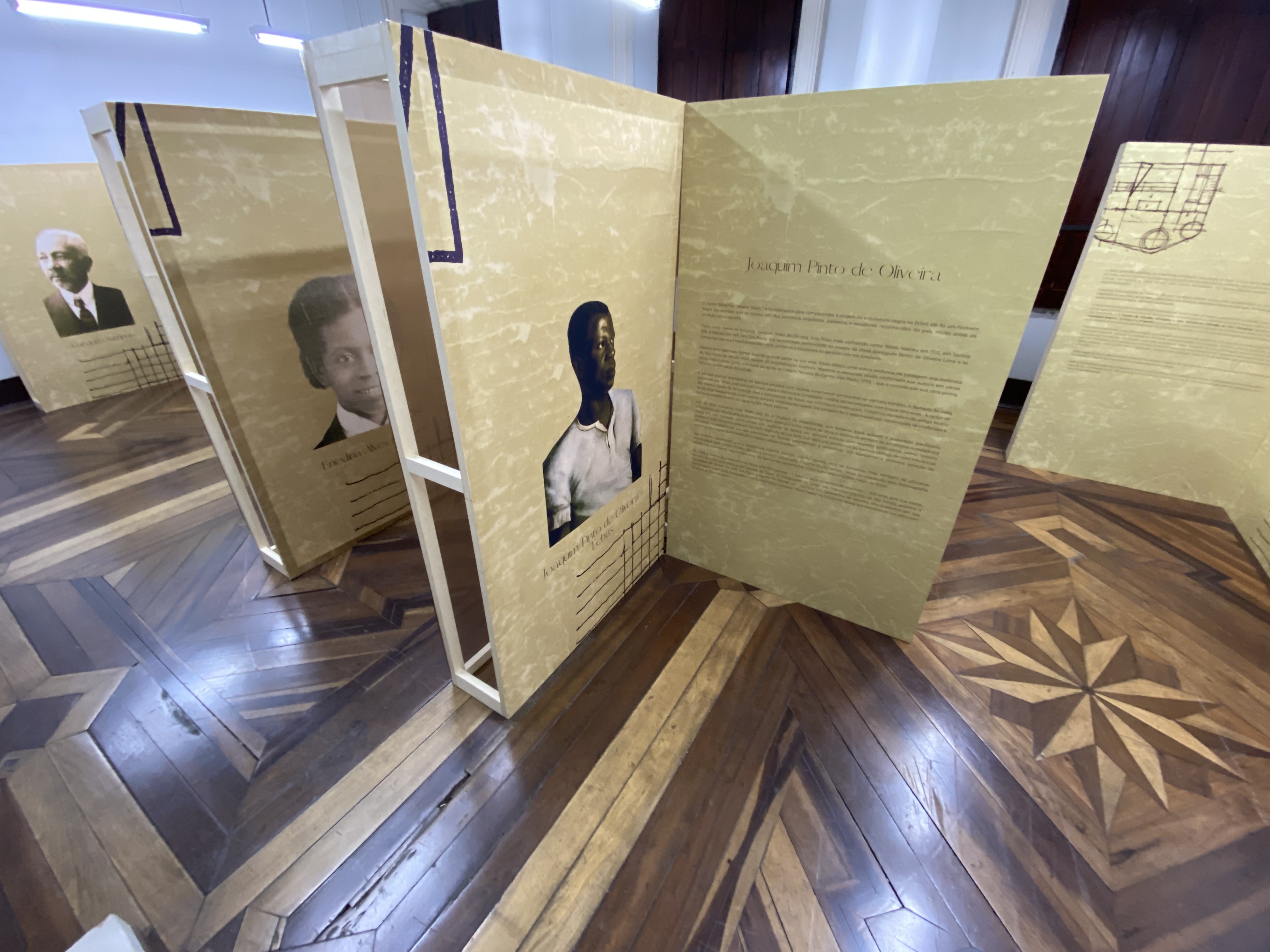 A mostra faz parte do movimento de reabertura do Solar do Barão enquanto Centro Cultural e Museológico