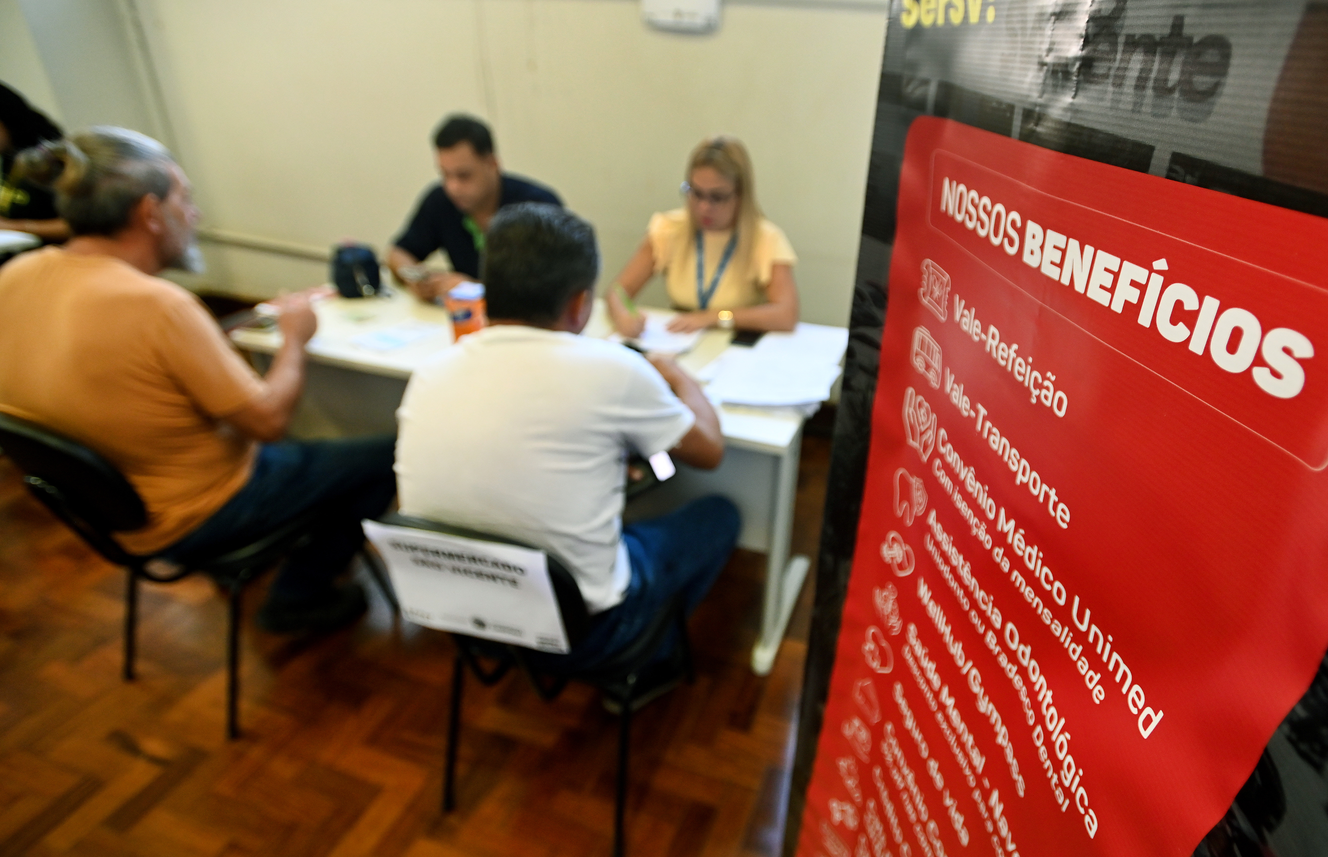 O Feirão de Emprego coloca em contato direto as empresas e os candidatos, facilitando a seleção e ampliando as oportunidades para a contratação