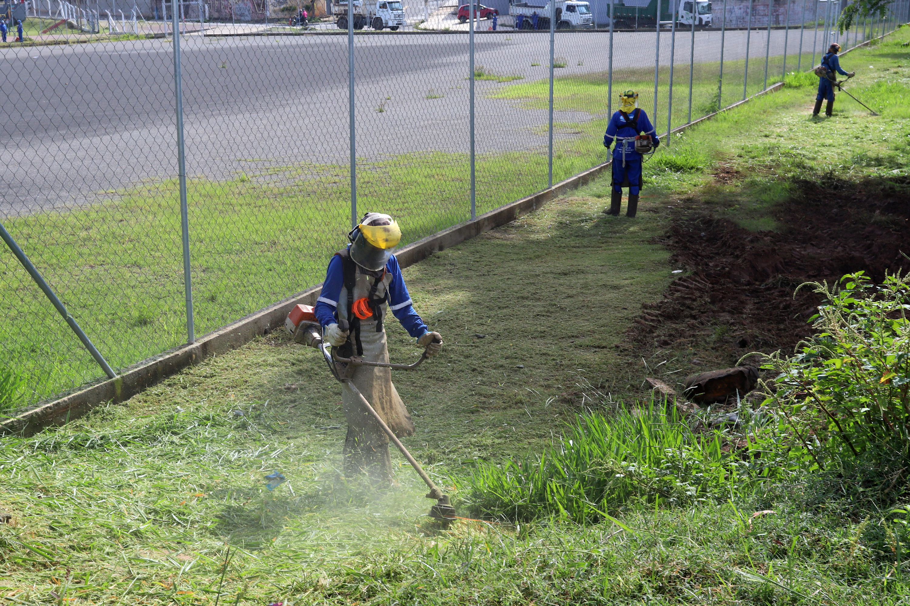 Mutirão contou com o trabalho de 300 funcionários e 400 reeducandos 