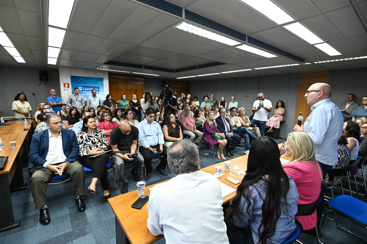 Prefeito destacou papel estratégico do conselho na proteção integral da infância e da adolescência