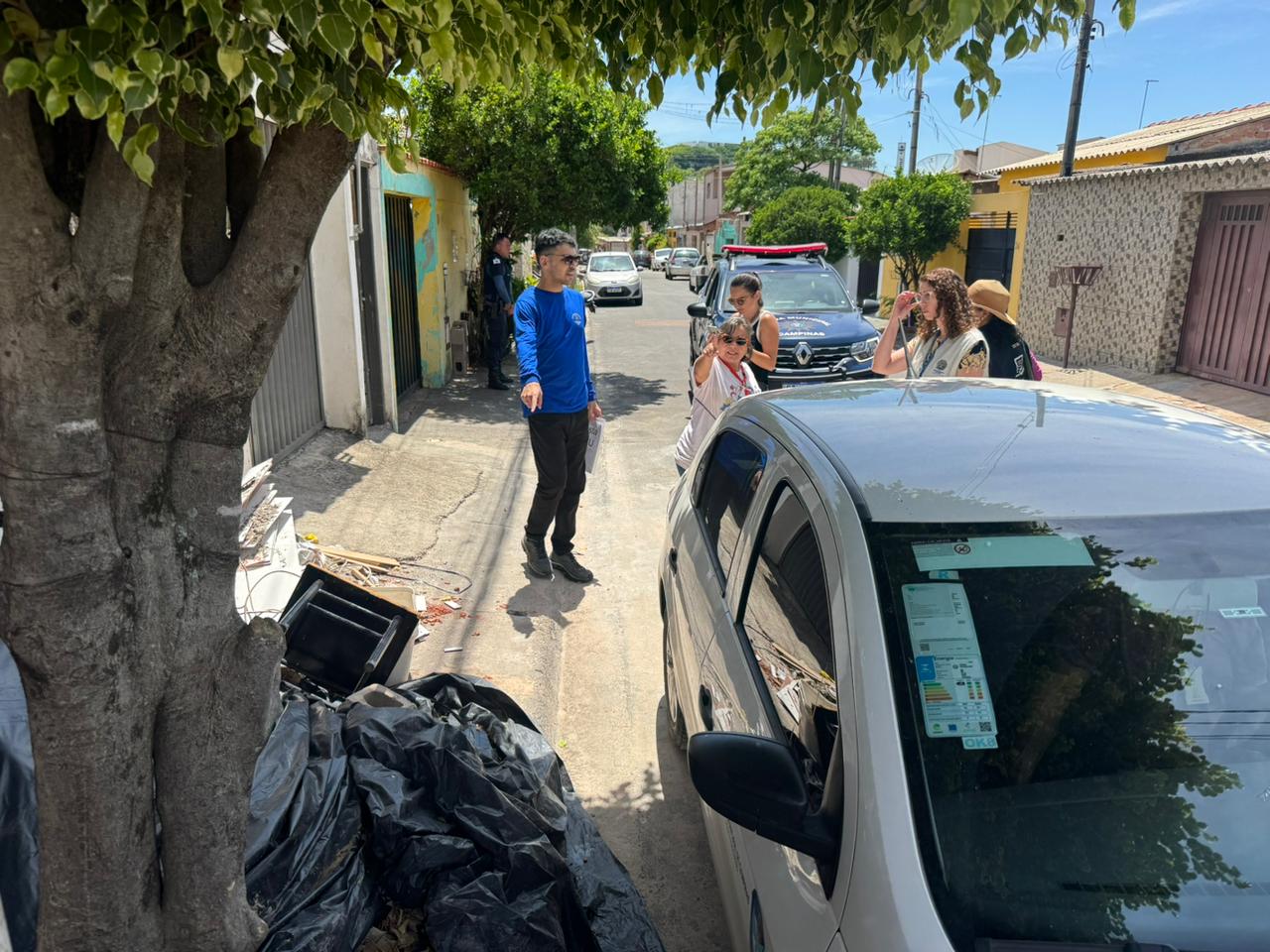 Grupo percorreu imóveis em nove bairros para identificar e eliminar criadouros do mosquito Aedes aegypti