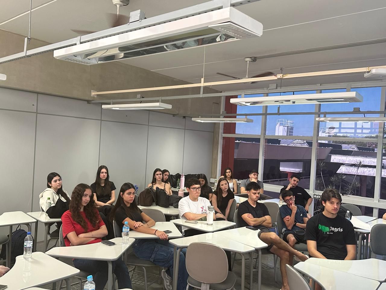 Alunos da PUC-Campinas discutem os desafios e as oportunidades do mercado de trabalho para pessoas com deficiência