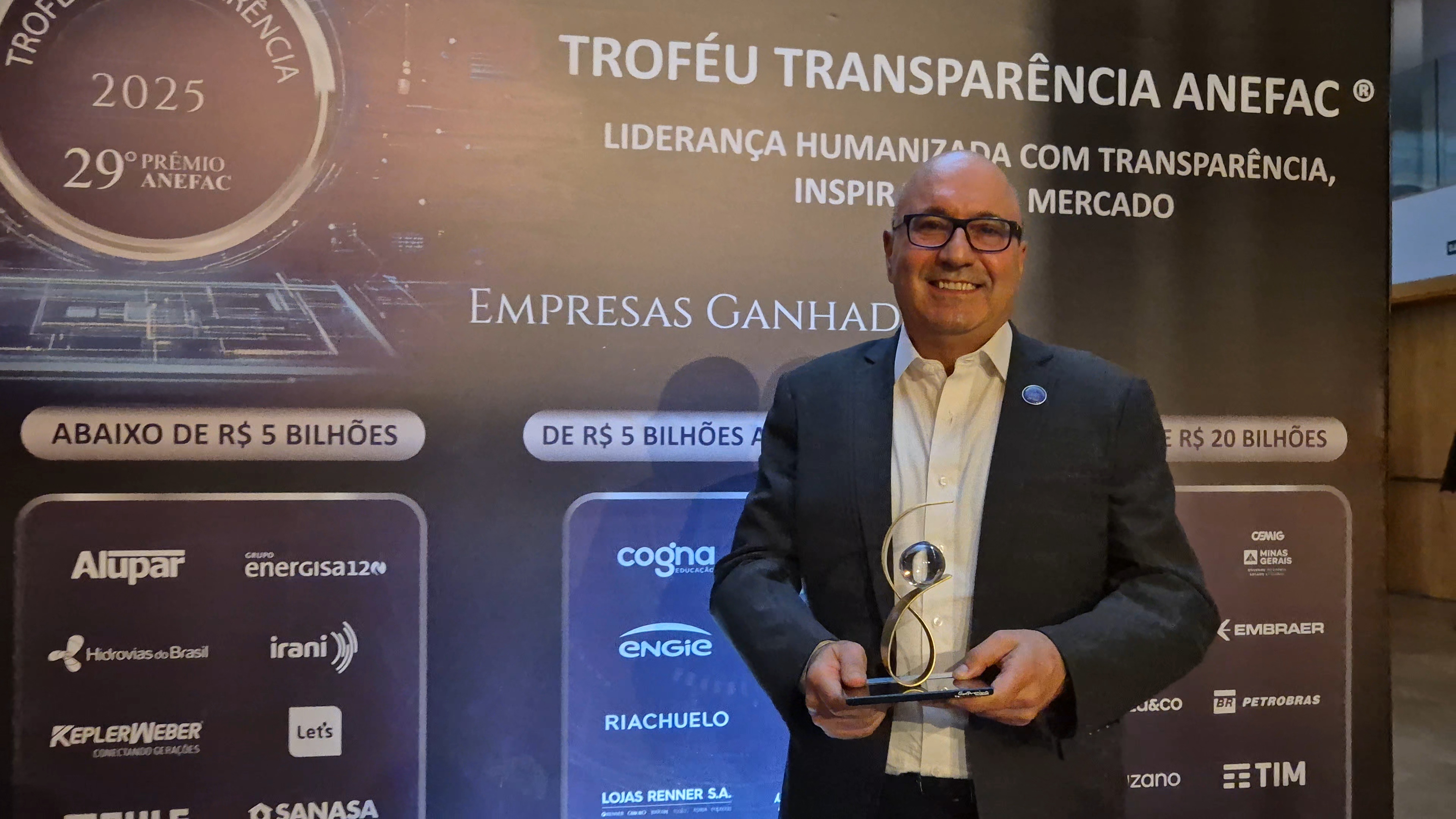 Prefeito Dário afirma que a transparência da Sanasa não se reflete só em premiação, mas também em melhor qualidade de vida para a população proporcionada pelas práticas da empresa