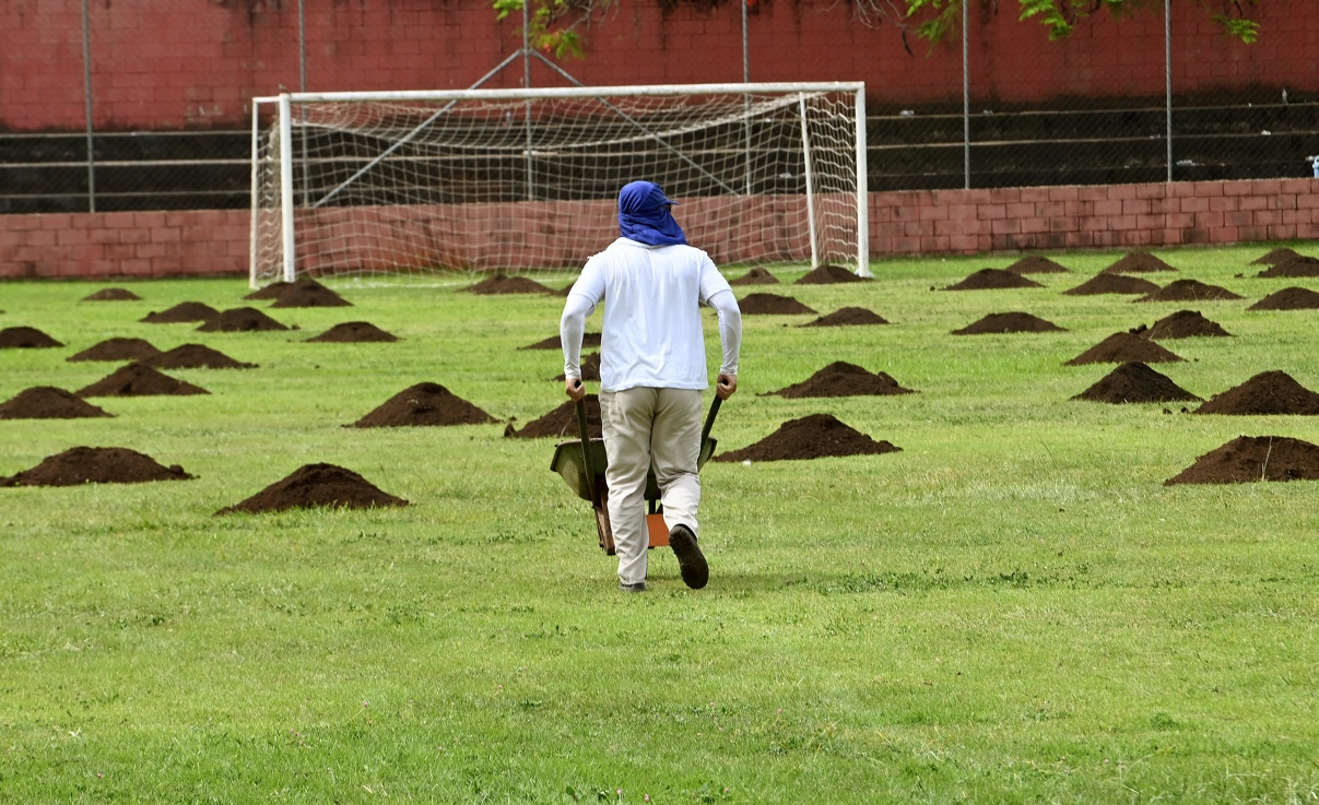 Trabalho começou na Praça Primavera, na Vila Costa e Silva 
