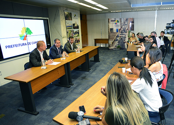 Vermelho, Jonas e Tico anunciam trabalho conjunto
