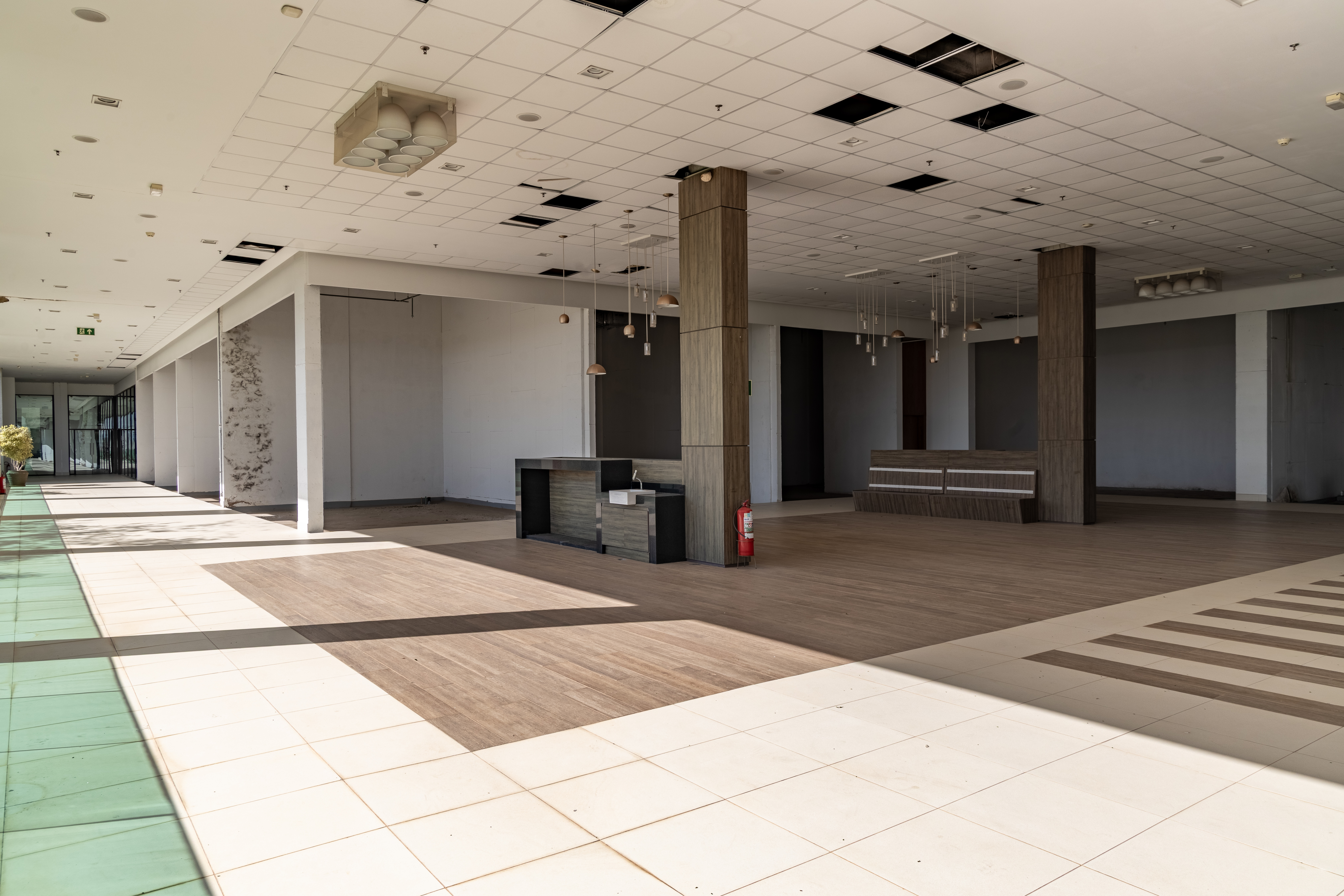 Imóvel tem quatro mil metros quadrados de terreno e 3.200 metros quadrados de área construída