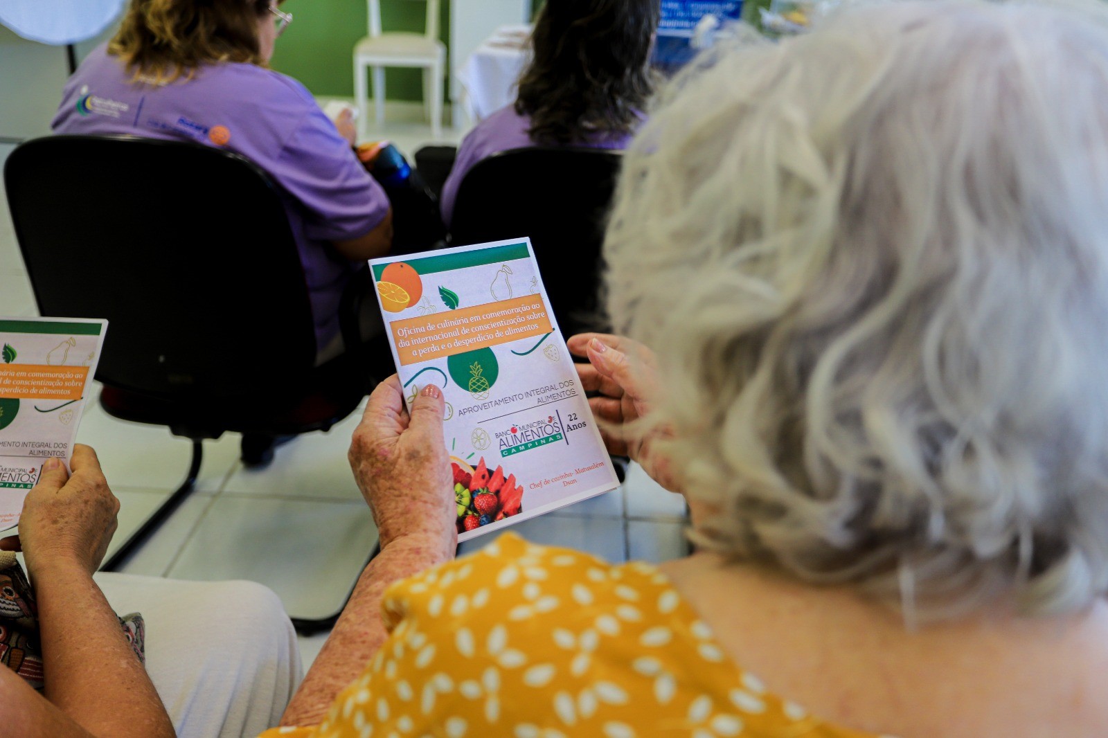 Equipe do Banco de Alimentos apresentou uma cartilha com orientações práticas para reduzir o desperdício no dia a dia
