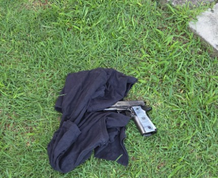 Arma de mesmo calibre da utilizada no crime foi encontrada durante a ocorrência 