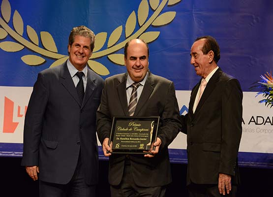 Hamílton Bernardes, secretário de Finanças, escolhido empresário do ano