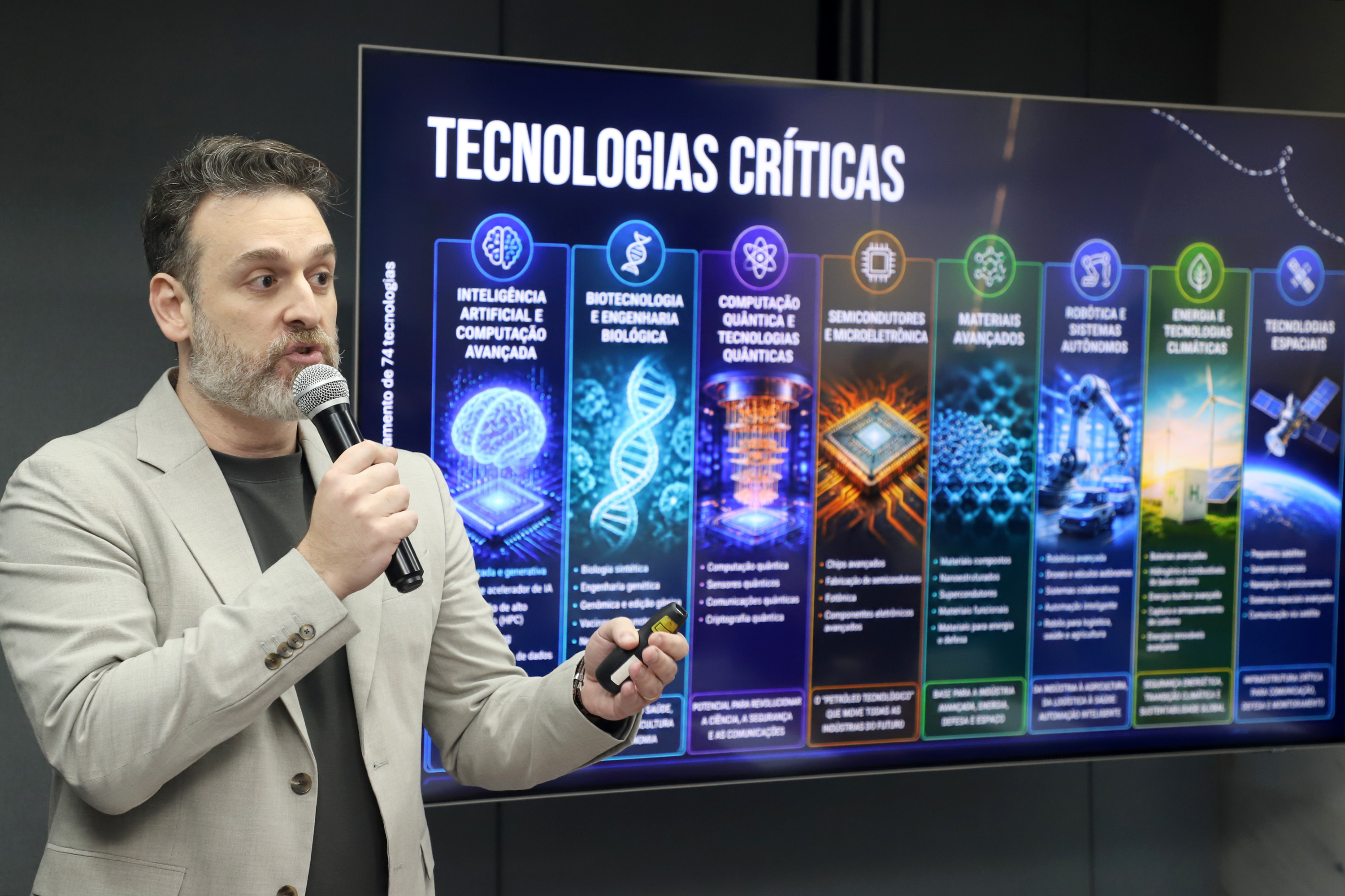 Gerente da Unidade de Economia Criativa e Startups, Guilherme Arradi Sichieri, apresentou o programa