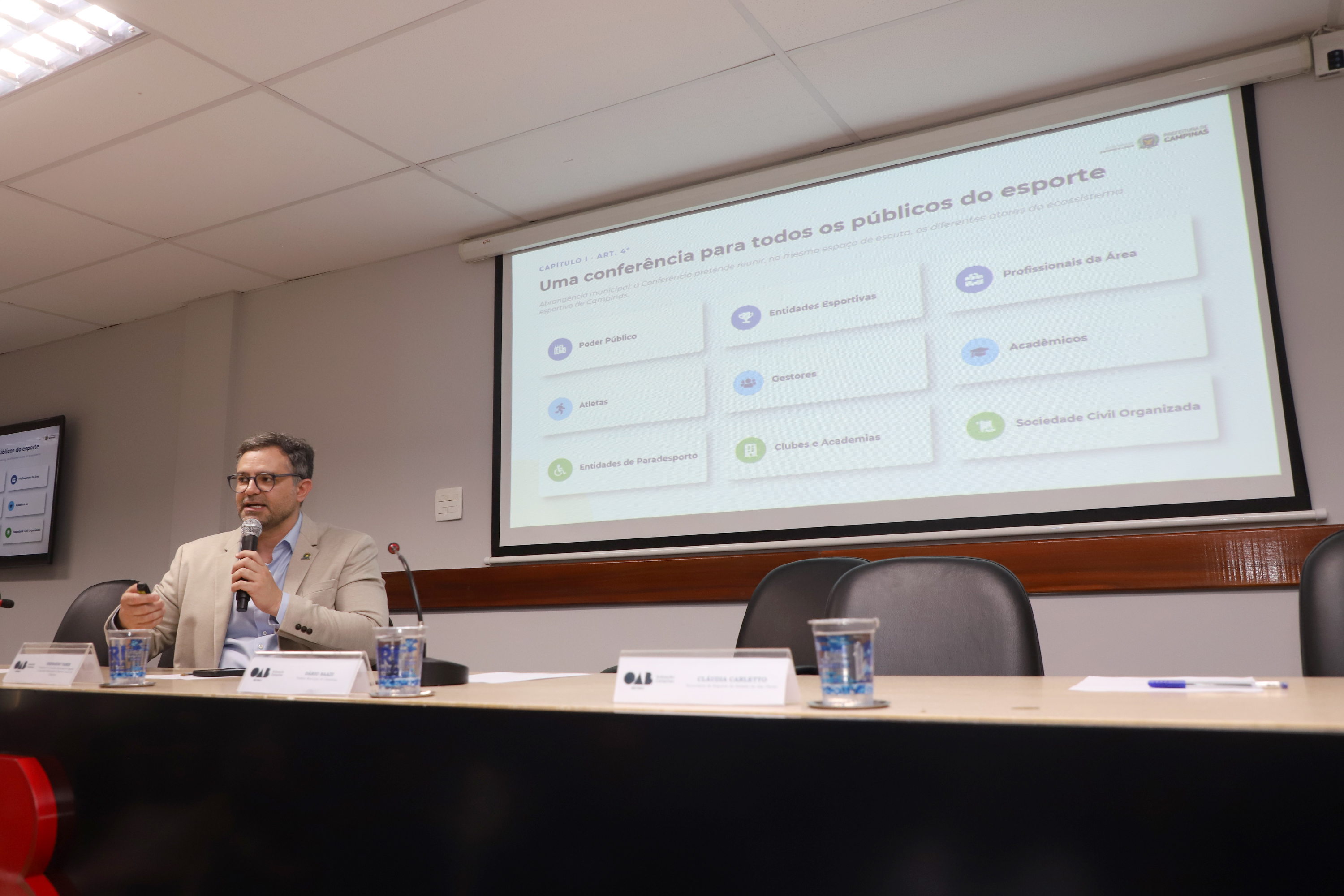 O secretário Fernando Vanin celebrou o engajamento do público e a qualidade do debate coletivo