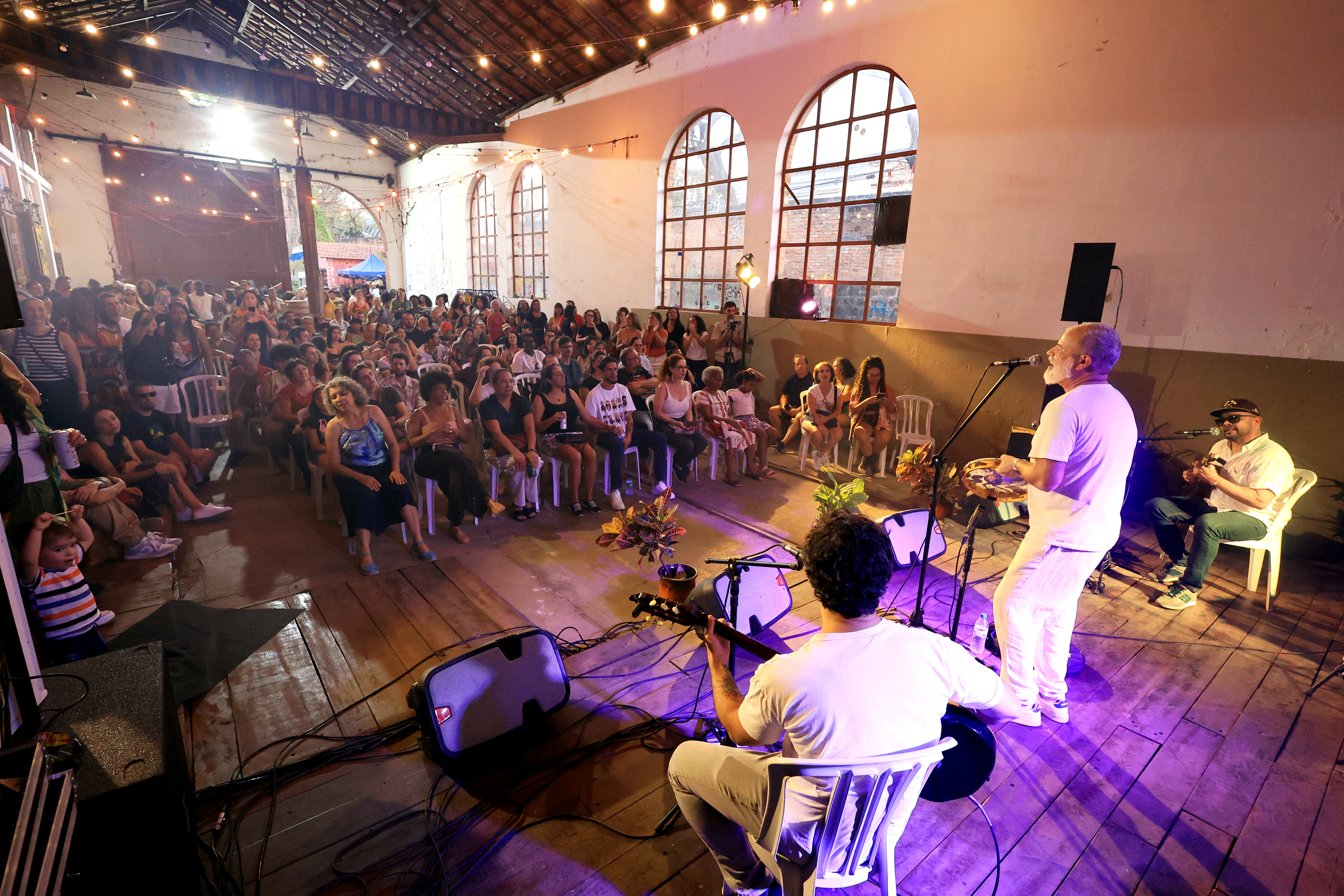 O Samba da Toninhos – Ziriguidum e Memória foi lançado em setembro e já está em sua terceira edição