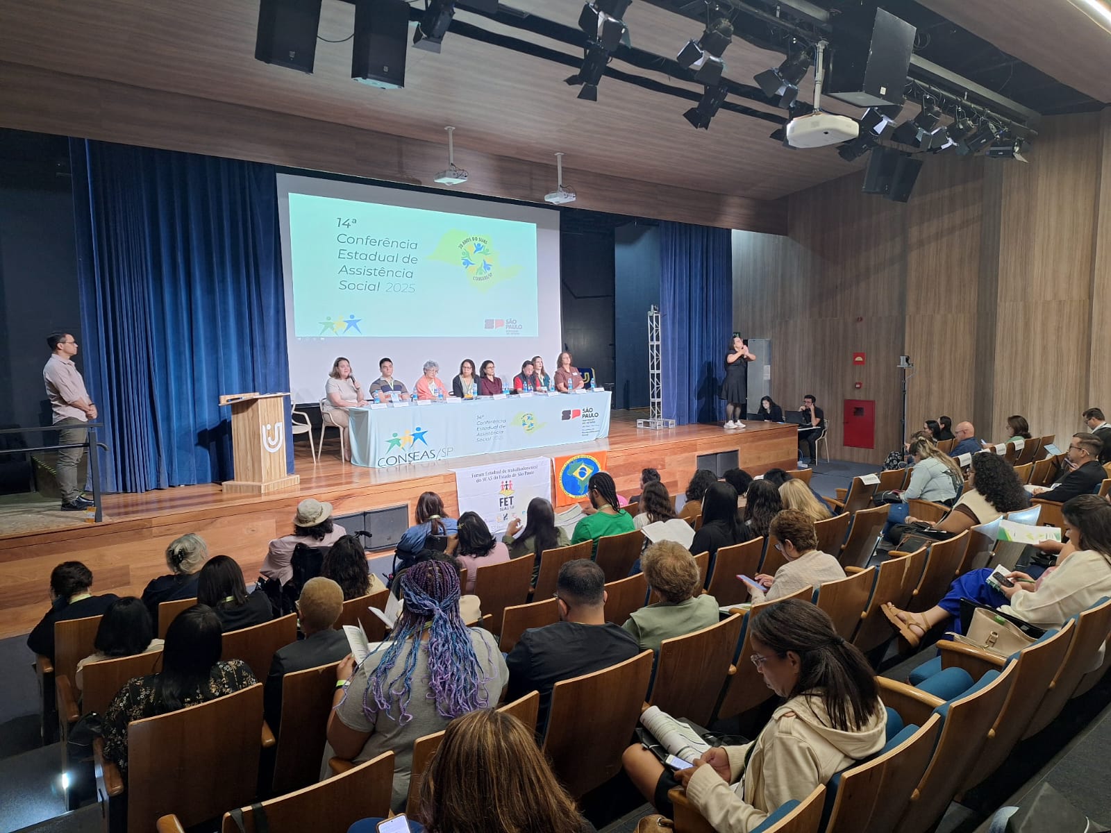 Durante o evento, a delegação de Campinas integrou os grupos de trabalho, apresentou contribuições e ajudou a consolidar propostas voltadas ao fortalecimento do SUAS