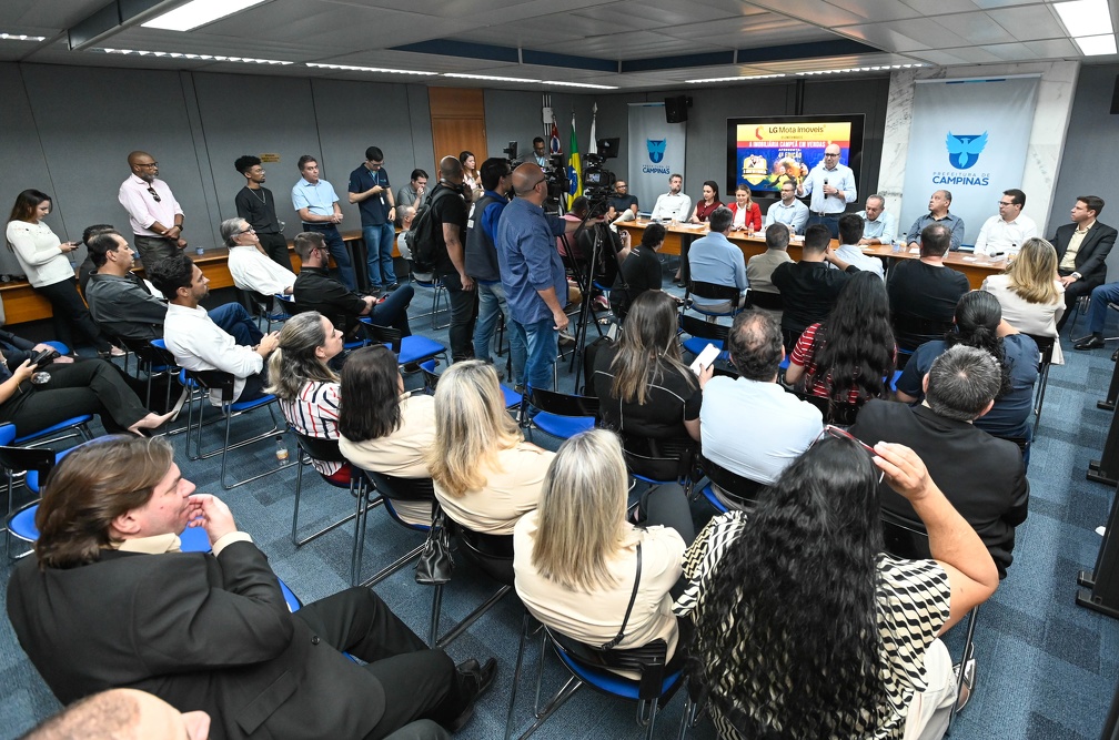 Evento beneficente terá participação de craques do futebol e arrecadação de alimentos para o Banco de Alimentos