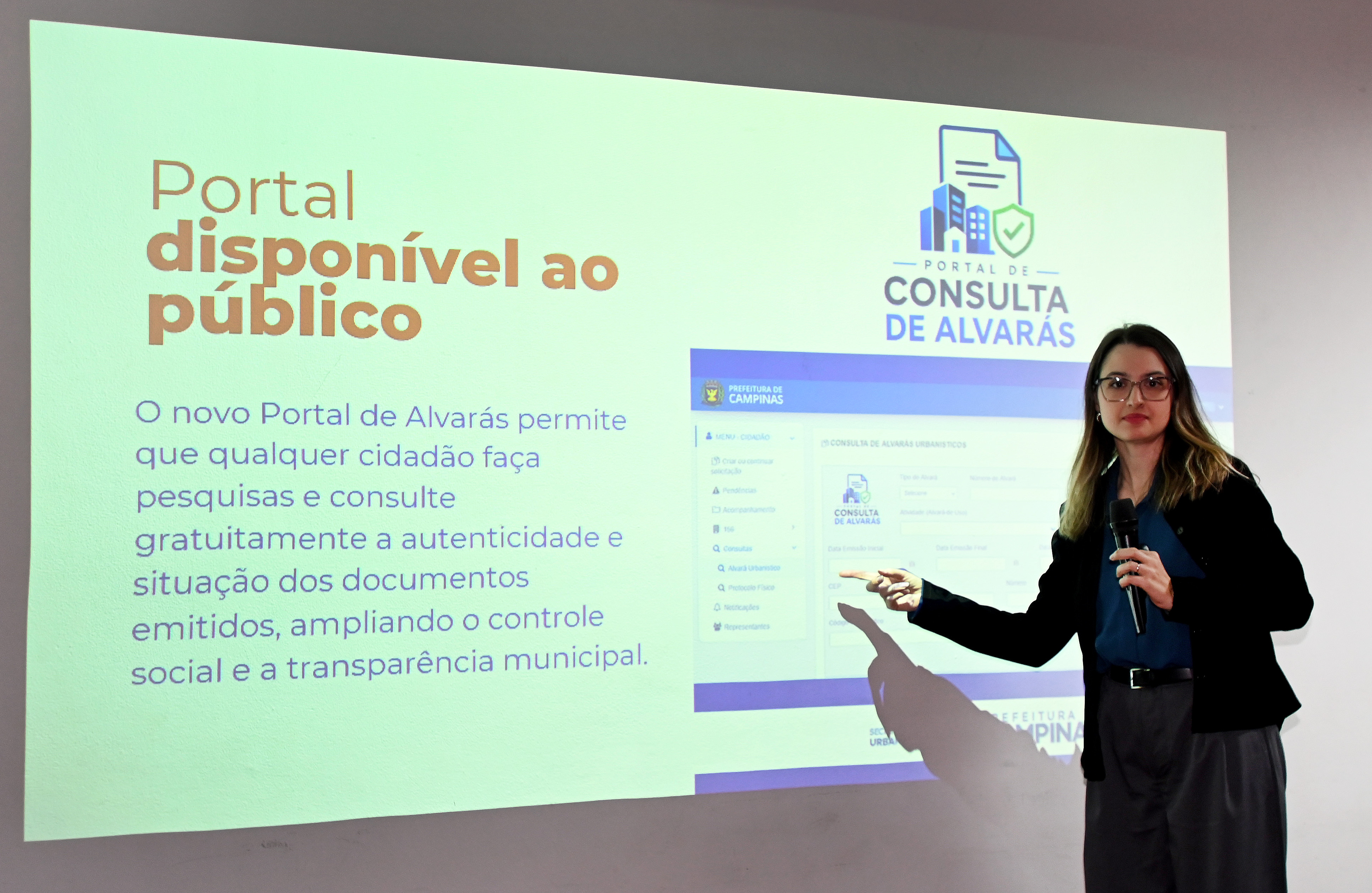 Apresentação foi realizada pela chefe de Tecnologia Joyce Pexe 