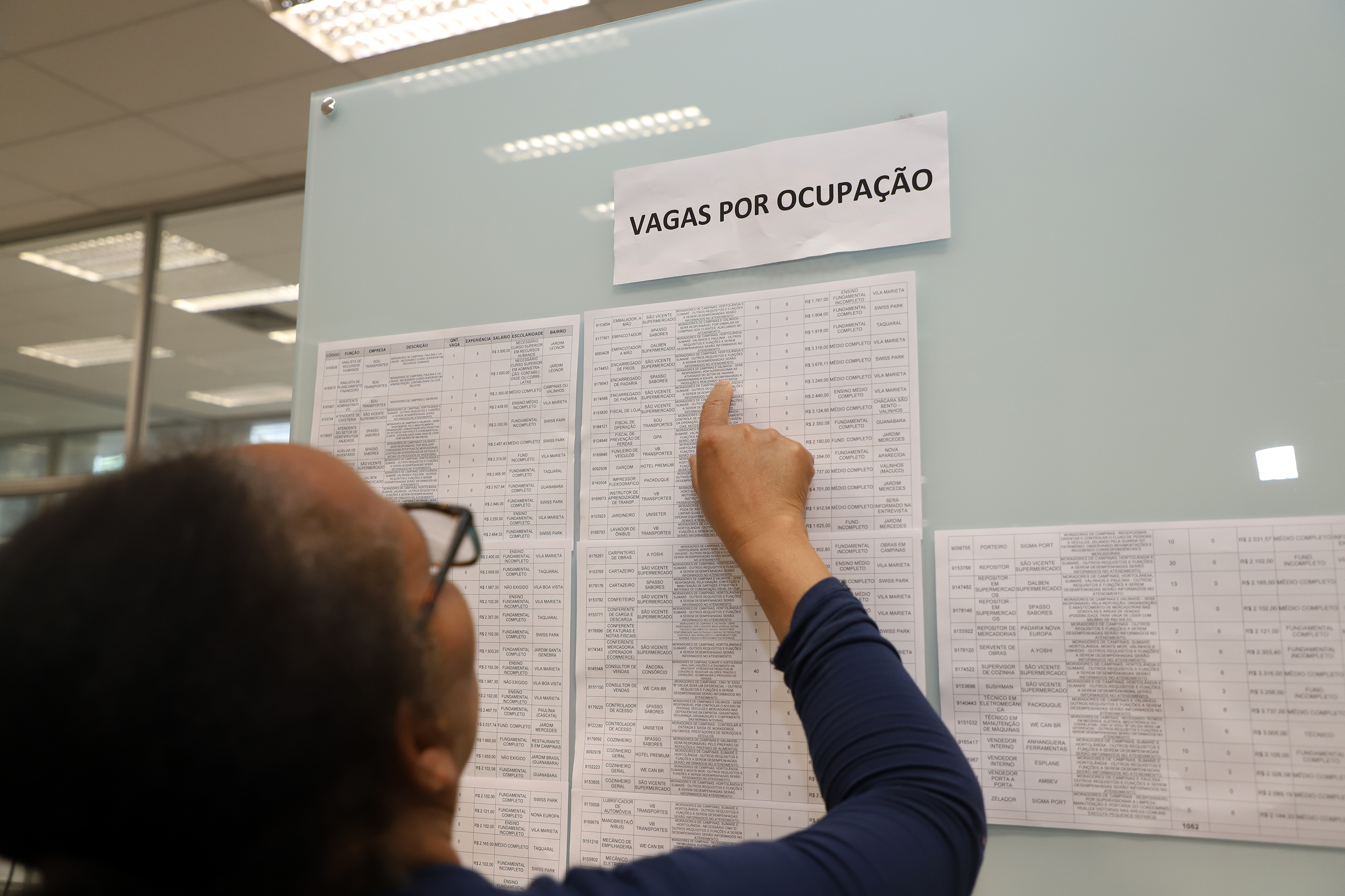 Ao todo, 23 empresas participaram da ação, com processos seletivos e entrevistas presenciais