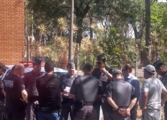 Agentes percorreram bairros, abordaram motos e carros...