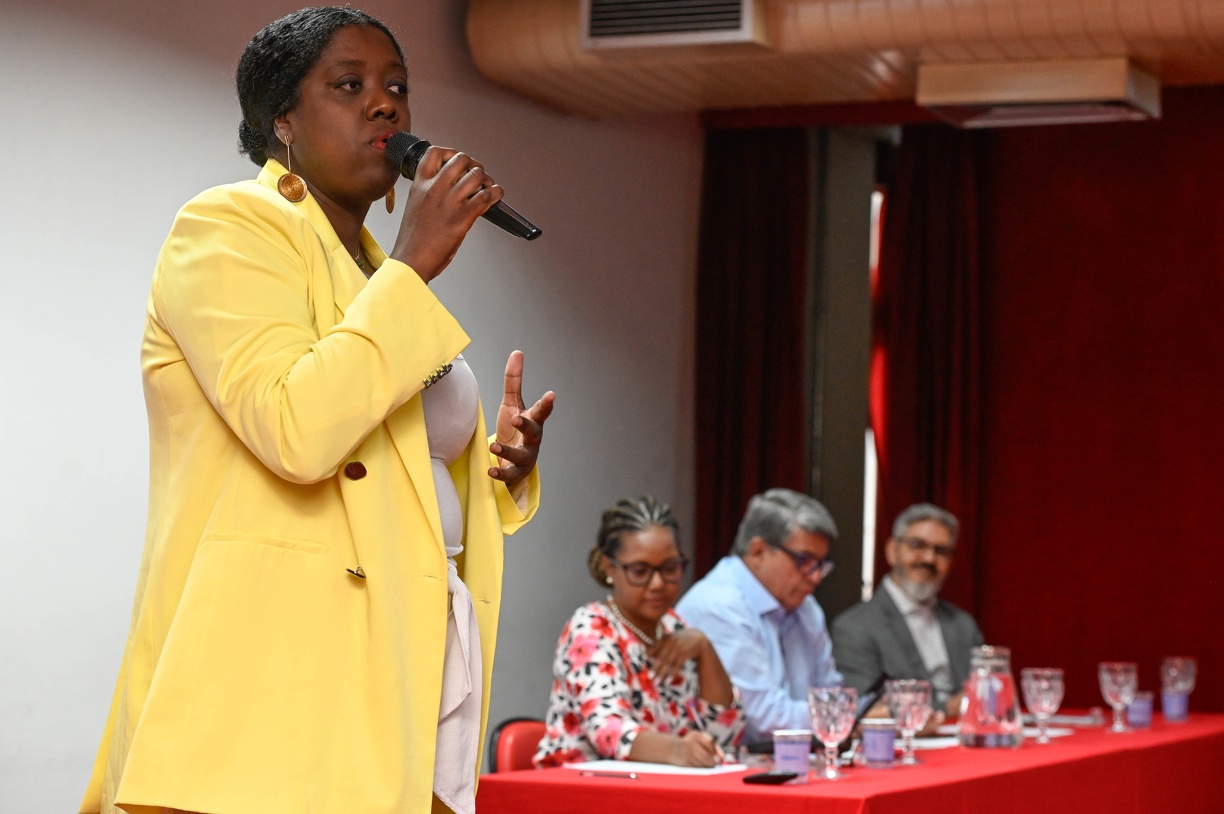 A secretária Eliane Jocelaine destacou a importância da jornada para o letramento racial 