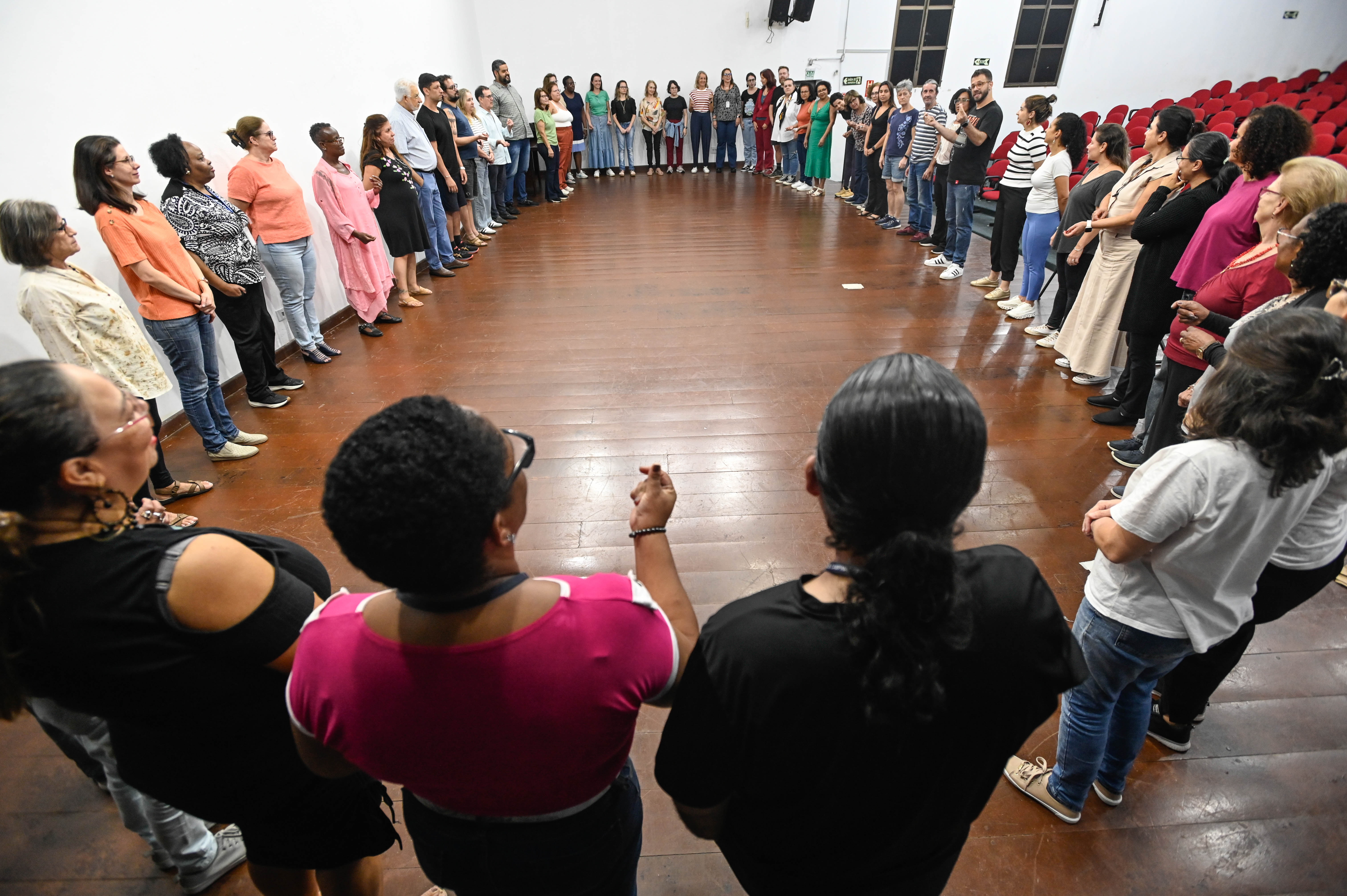 Encontros ocuparão o Teatro Bento Quirino, mesmo local que sedia os ensaios do Coral dos Servidores 