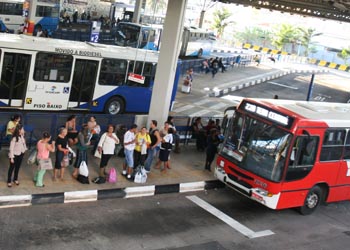 Movimento em terminal urbano